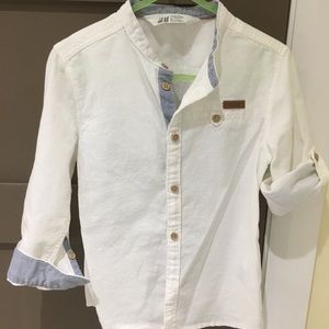 2/25$ H&M white shirt  4-5y